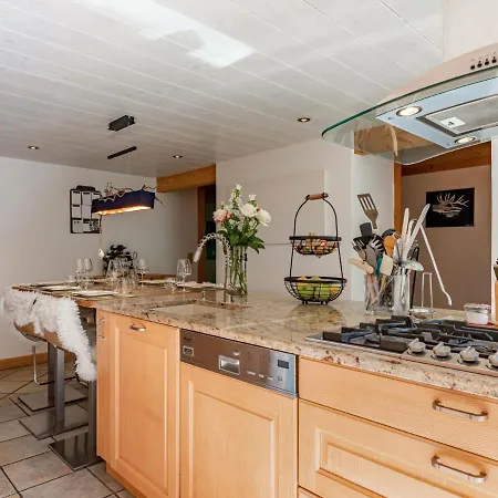 公寓 Chalet Le Riad Des Neiges A- Sauna By Interhome *
